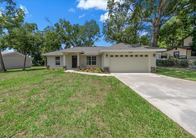 Photo 1 of Single family home for sale at 13556 SE 102nd Court, Belleview, FL 34420 | MLS# OM728933 | Listing updated on 2026-09-27
