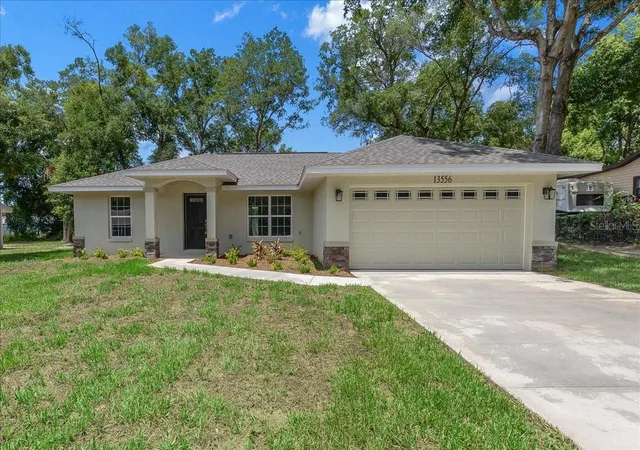 Single family home for sale at 13556 SE 102nd Court, BELLEVIEW, FL 34420 | MLS# OM728933