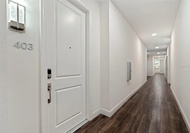 Listing Photo 4 - Condo for sale in building located at 644 3Rd Ave S, ST PETERSBURG, FL 33701 - Unit #403