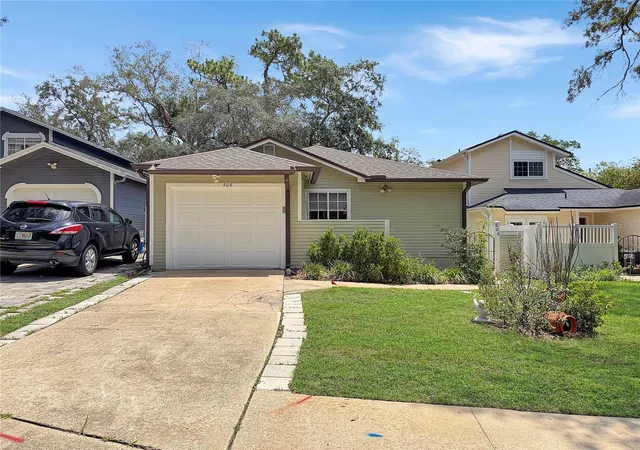 Photo 2 of Single family home for sale at 506 Harvard Pl, Apopka, FL 32703 | MLS# S5154149 | Listing updated on 2026-09-20