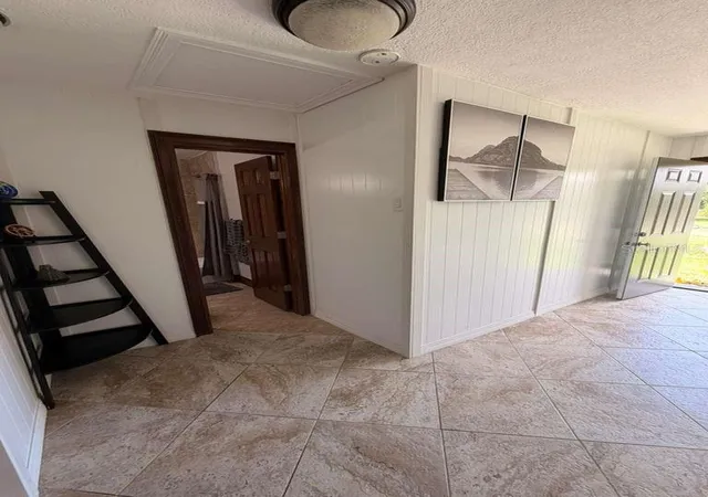 Photo 3 of Single family home for sale at 1150 Magnolia Dr, Altamonte Springs, FL 32714 | MLS# O6427048 | Listing updated on 2026-10-01