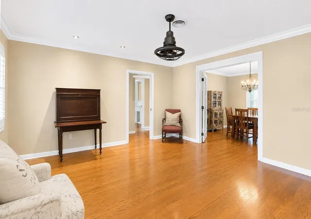 Photo 3 of Single family home for sale at 553 Arapaho Trl, Maitland, FL 32751 | MLS# O6427049 | Listing updated on 2026-10-01