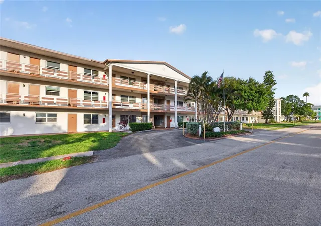 Photo 1 of Condo for sale at 6015 19th Street N #215, Saint Petersburg, FL 33714 | MLS# TB8531383 | Listing updated on 2026-08-16