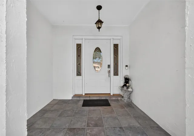 Photo 3 of Single family home for sale at 127 Rose Briar Dr, Longwood, FL 32750 | MLS# O6427054 | Listing updated on 2026-10-05