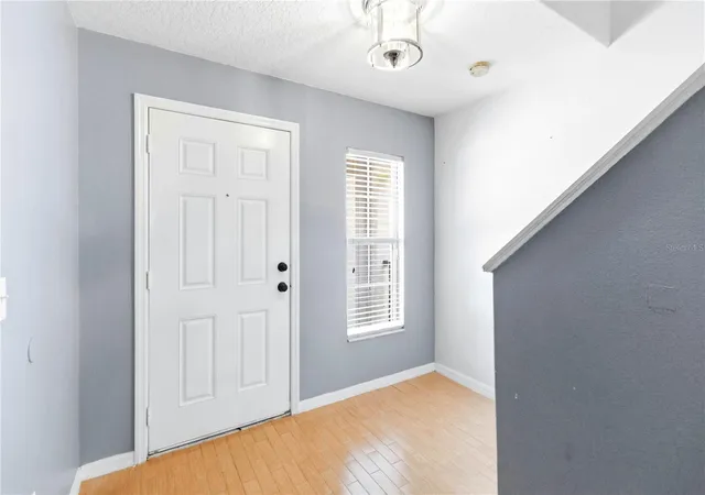 4th image of 2825 Cliffe Ct, Oviedo, FL 32765 | MLS# O6427055