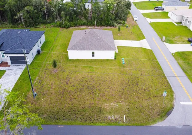Photo 4 of Single family home for sale at 17294 SW 39th Circle, Ocala, FL 34473 | MLS# OM728947 | Listing updated on 2026-10-01