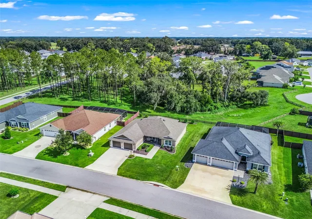 Photo 2 of Sale Pending at 3286 Dzuro Dr, Oxford, FL 34484 | MLS# G5115380 | Listing updated on 2026-09-22