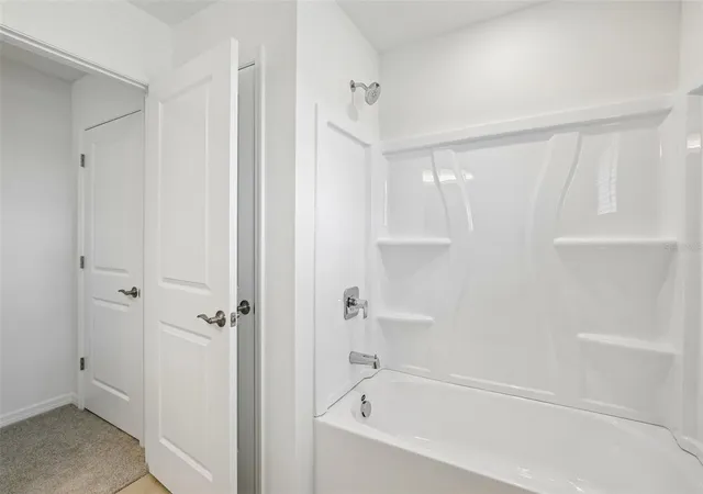 38th image of 4520 Outhaul Run, Palmetto, FL 34221 | MLS# R4911690