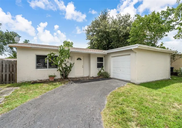 Photo 1 of Single family home for sale at 405 Sw 77th Avenue, North Lauderdale, FL 33068 | MLS# TB8531427 | Listing updated on 2026-08-04