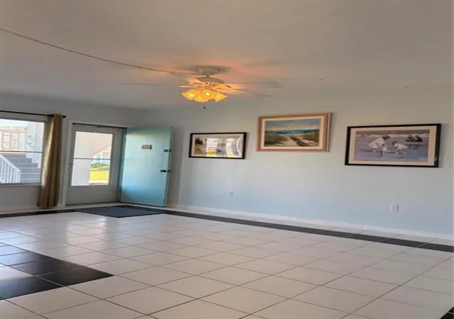 Listing Photo 5 - Condo for sale in building located at 3009 N Halifax Ave, Daytona Beach, FL 32118 - Unit #2