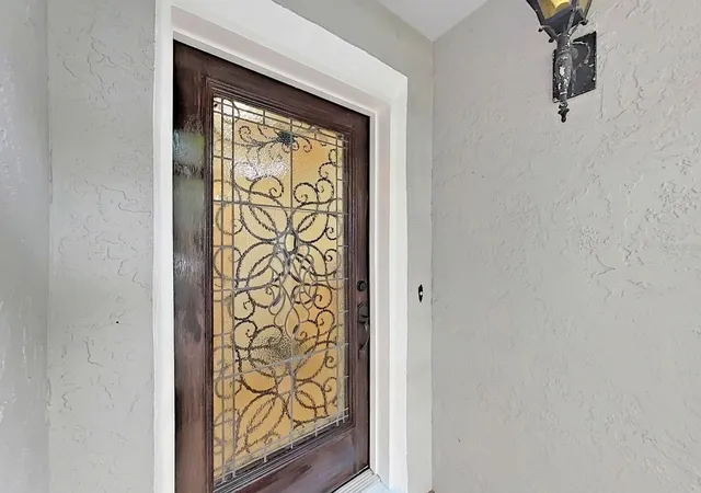 3rd image of 6996 122Nd Dr, Largo, FL 33773 | MLS# TB8531456