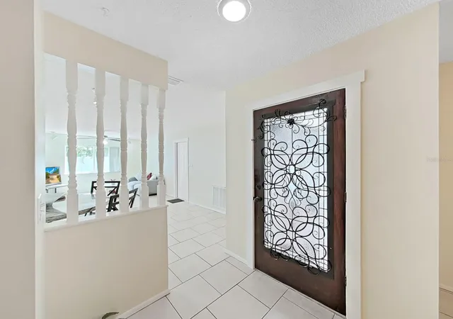 5th image of 6996 122Nd Dr, Largo, FL 33773 | MLS# TB8531456