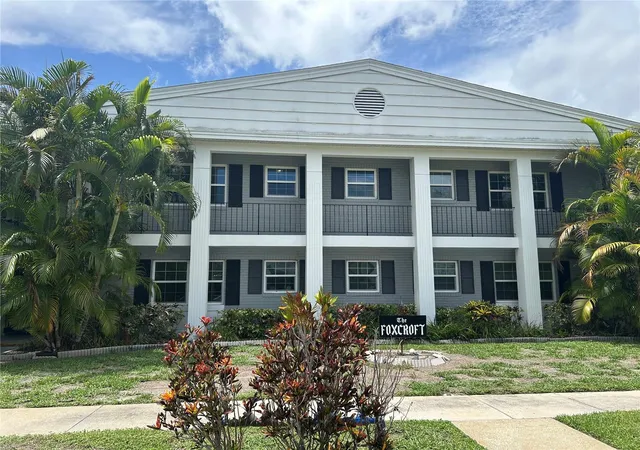Photo 1 of Condo for sale at 300 35th Avenue N #F8, Saint Petersburg, FL 33704 | MLS# TB8531464 | Listing updated on 2026-07-23