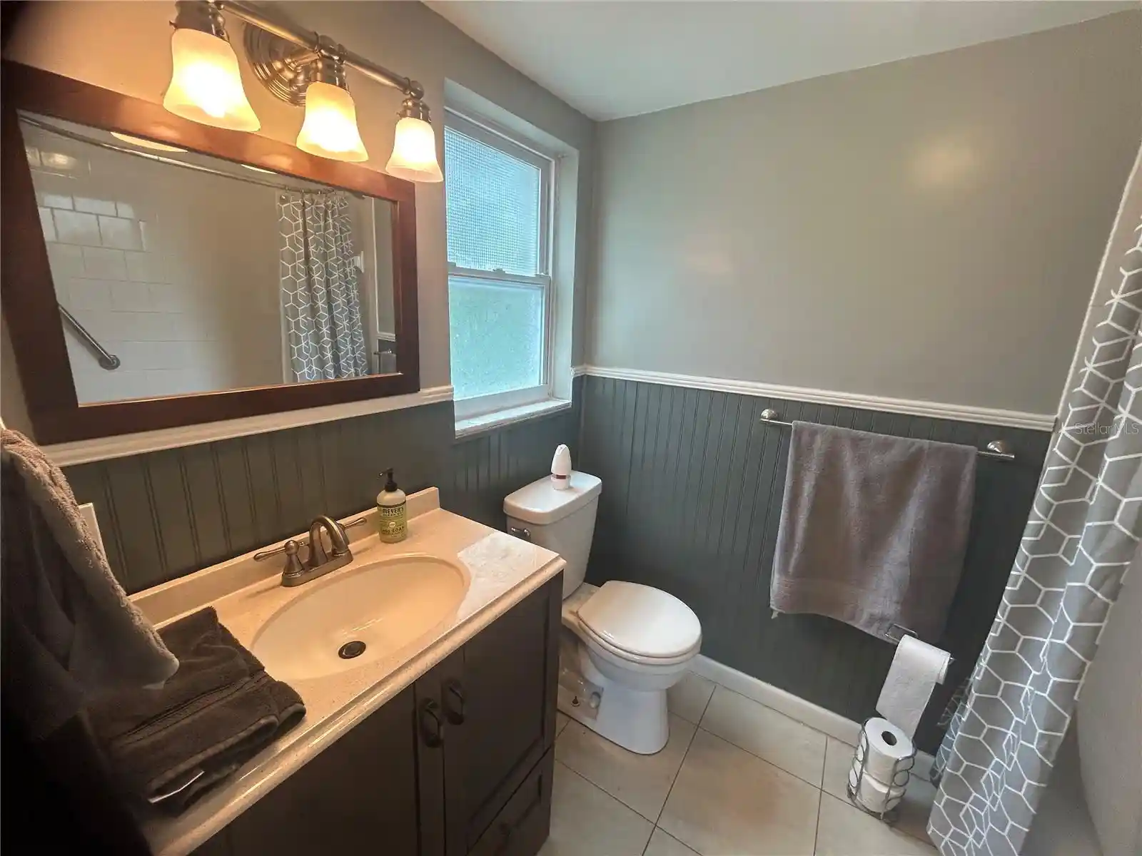 Listing Photo 19 - Condo for sale in 300 35Th Ave N located at 300 35Th Ave N, St. Petersburg, FL 33704 - Unit #F8