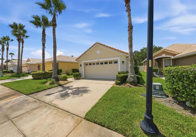Photo 3 of Single family home for sale at 9076 Saint Andrews Way, Mount Dora, FL 32757 | MLS# G5115388 | Listing updated on 2026-09-20