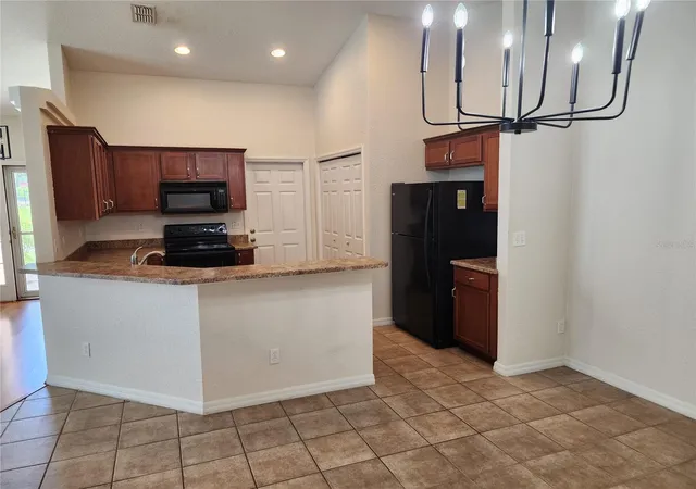 Photo 4 of Townhouse for sale at 2301 SE 19th Circle, Ocala, FL 34471 | MLS# OM728959 | Listing updated on 2026-10-23