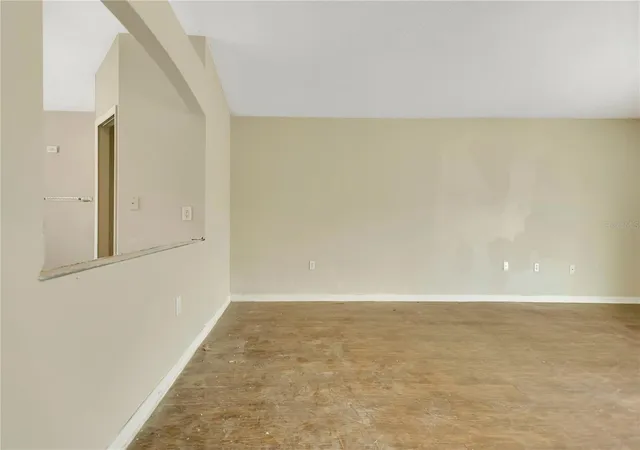 Photo 3 of Single family home for sale at 3941 Warbler Dr, Winter Haven, FL 33880 | MLS# O6427106 | Listing updated on 2026-09-01