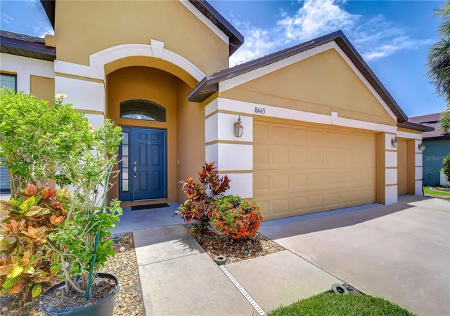 Photo 3 of Single family home for sale at 8443 White Poplar Dr, Riverview, FL 33578 | MLS# A4700700 | Listing updated on 2026-10-03
