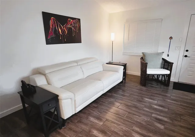 Listing Photo 4 - Condo for sale in building located at 1955 Abrico Dr, LUTZ, FL 33558 - Unit #G16