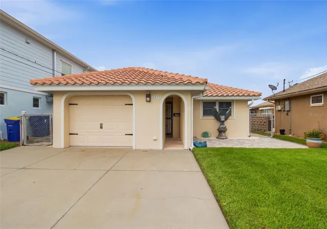 Photo 1 of Single family home for sale at 4549 Topsail Trl, New Port Richey, FL 34652 | MLS# TB8531504 | Listing updated on 2026-07-24