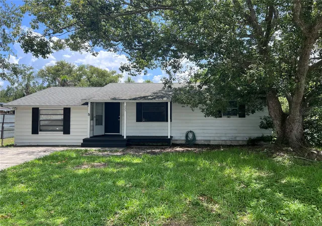 2nd image of 225 Mississippi Ave, Saint Cloud, FL 34769 | MLS# S5154170