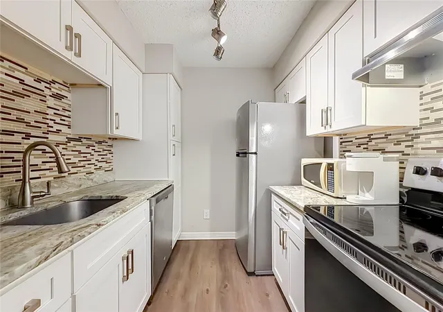 3rd image of 305 Wymore Rd #205, Altamonte Springs, FL 32714 | MLS# O6427137