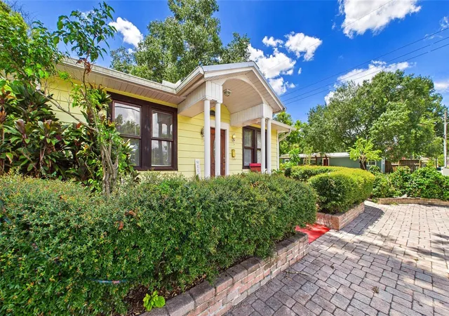 Photo 2 of Single family home for sale at 6408 N Highland Ave, Tampa, FL 33604 | MLS# TB8531511 | Listing updated on 2026-08-27