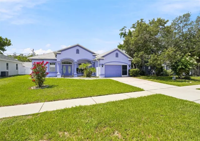 1st image of 15486 Saratoga Dr, Brooksville, FL 34604 | MLS# W7887862