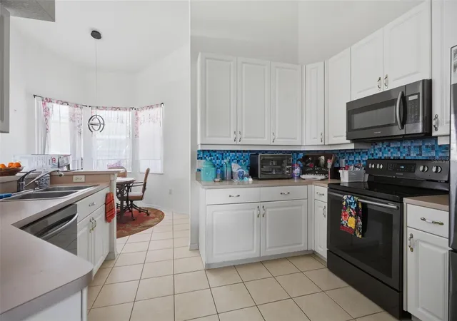 Photo 3 of Single family home for sale at 15486 Saratoga Dr, Brooksville, FL 34604 | MLS# W7887862 | Listing updated on 2026-08-12