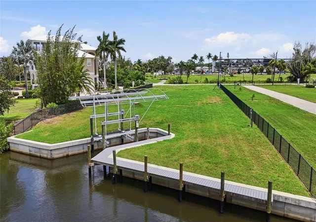 4th image of 1947 Wisconsin Ave, Englewood, FL 34224 | MLS# C7528677