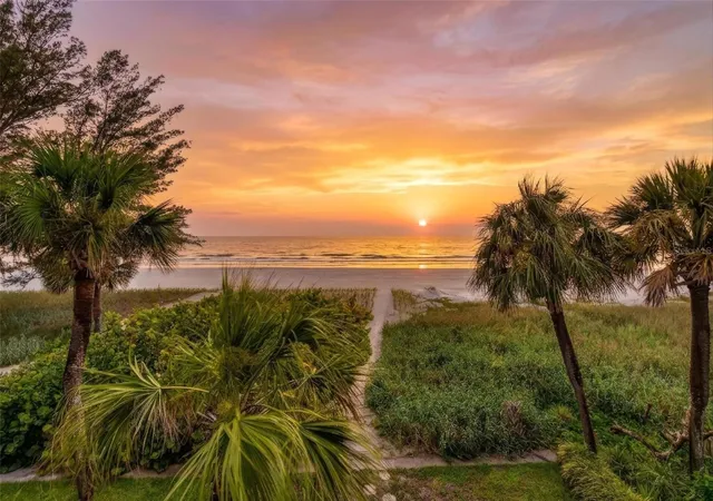 4th image of 300 Beach Trl #201, Indian Rocks Beach, FL 33785 | MLS# TB8531529