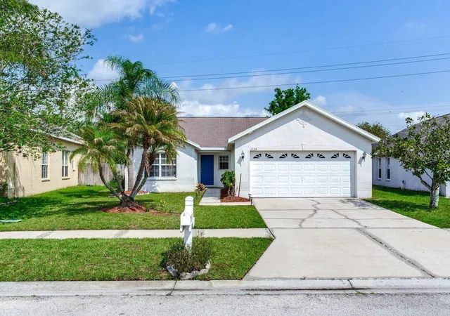 Photo 1 of Single family home for sale at 1126 Vinetree Dr, Brandon, FL 33510 | MLS# W7887865 | Listing updated on 2026-10-12