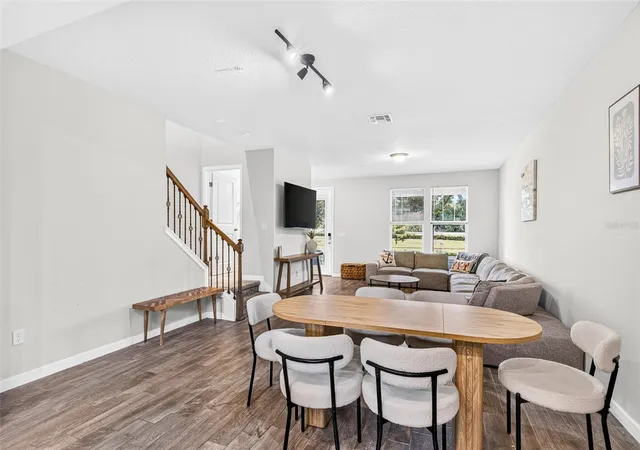 Photo 4 of Townhouse for sale at 5133 Sapling Sprout Dr, Orlando, FL 32829 | MLS# O6427156 | Listing updated on 2026-08-28