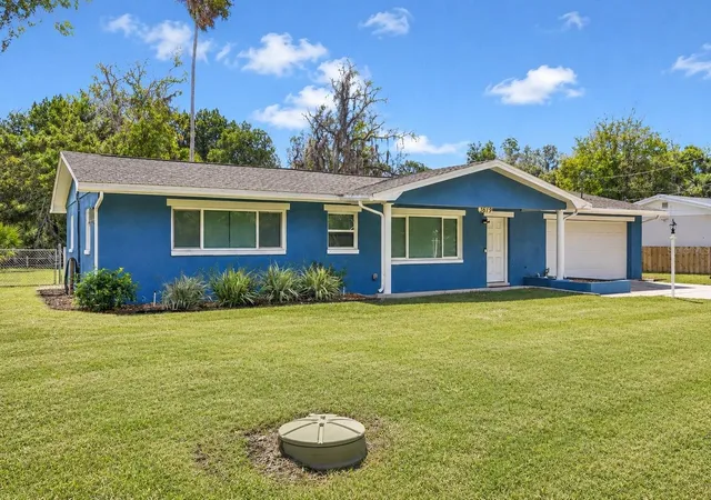 2nd image of 3619 N Suwannee Pt, Crystal River, FL 34428 | MLS# OM728967