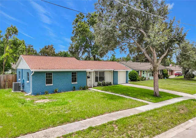 Photo 1 of Single family home for sale at 514 W Hilda Dr, Brandon, FL 33510 | MLS# TB8531545 | Listing updated on 2026-10-07
