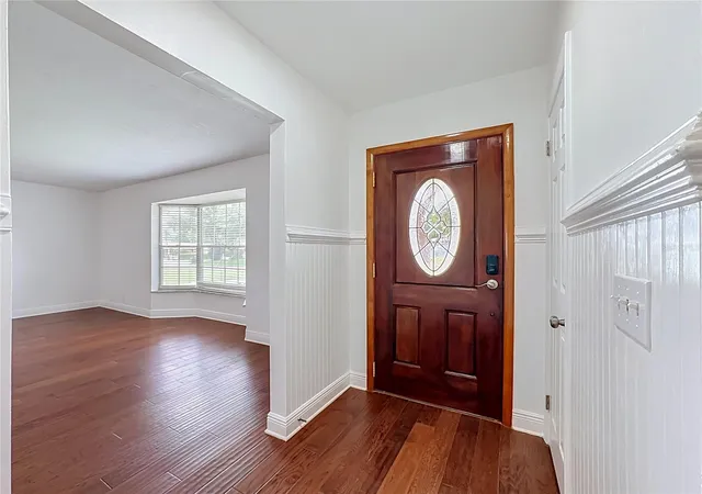 Photo 4 of Single family home for sale at 514 W Hilda Dr, Brandon, FL 33510 | MLS# TB8531545 | Listing updated on 2026-10-07