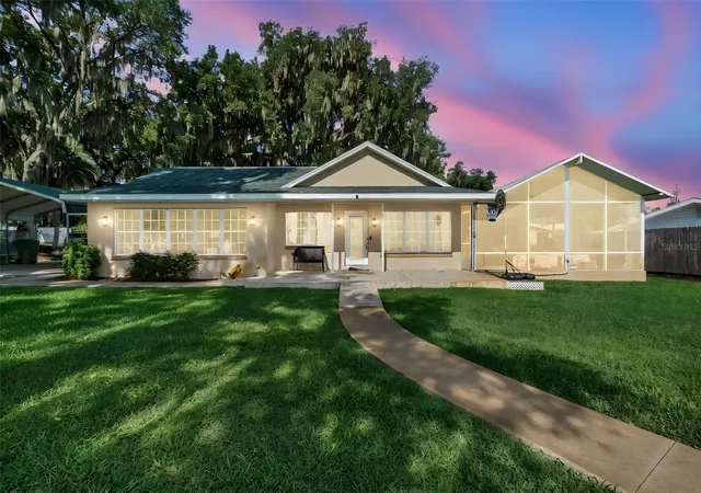 2nd image of 606 N Shore Dr, Leesburg, FL 34748 | MLS# G5115395