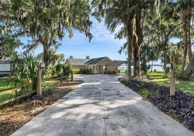 4th image of 606 N Shore Dr, Leesburg, FL 34748 | MLS# G5115395