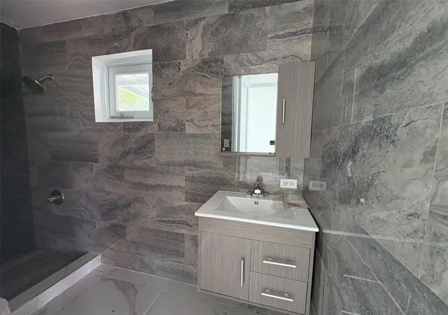Photo 4 of Single family home for sale at 386 Hebreos, Loiza, PR 00772 | MLS# PR9122910 | Listing updated on 2026-09-06
