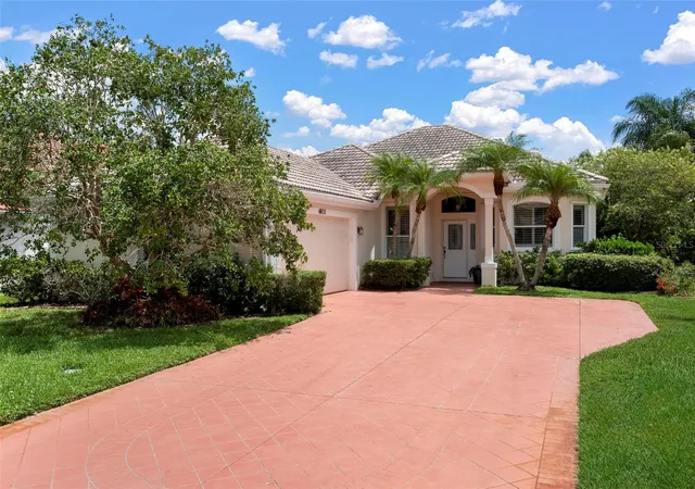 Photo 2 of Single family home for sale at 6852 Sagebrush Cir, Sarasota, FL 34243 | MLS# O6427168 | Listing updated on 2026-09-20