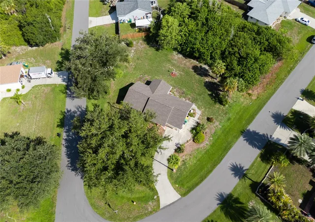 Photo 3 of Single family home for sale at 6232 Roberta Dr, Englewood, FL 34224 | MLS# A4700714 | Listing updated on 2026-10-16