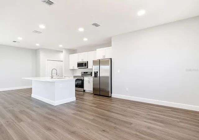 3rd image of 39 Water Track Dr, Ocala, FL 34472 | MLS# O6427181