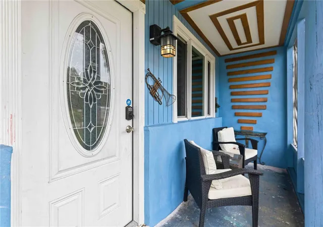 Photo 4 of Single family home for sale at 3706 Old Bradenton Rd, Sarasota, FL 34234 | MLS# A4700718 | Listing updated on 2026-08-22