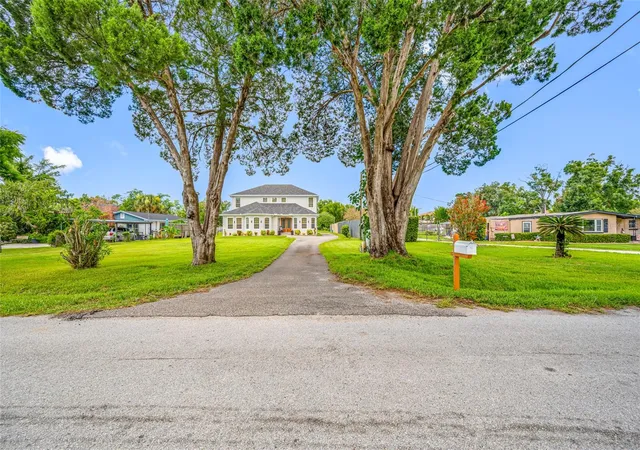 Photo 1 of Single family home for sale at 13030 Delwood Rd, Tampa, FL 33624 | MLS# TB8531570 | Listing updated on 2026-10-06