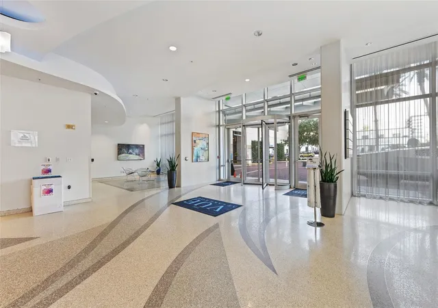 Photo 4 of Condo for sale at 150 E Robinson St #1415, Orlando, FL 32801 | MLS# O6427201 | Listing updated on 2026-07-23