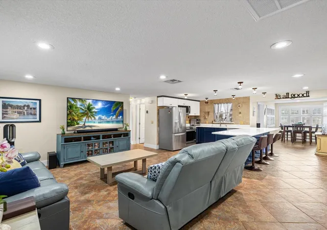 Photo 3 of Single family home for sale at 13521 Veronica Dr, Hudson, FL 34667 | MLS# W7887872 | Listing updated on 2026-08-08