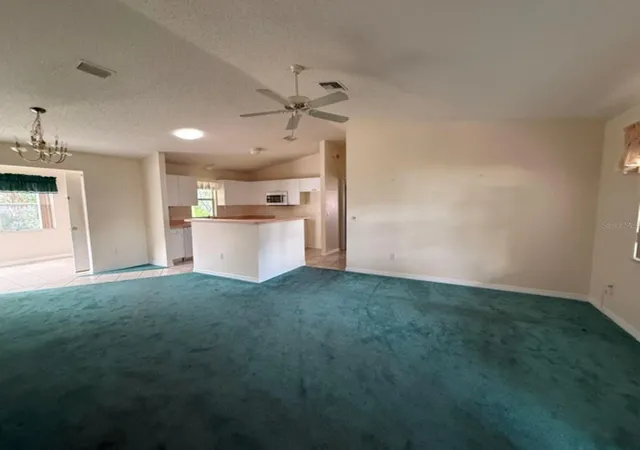 2nd image of 208 Aragon Ln, Lady Lake, FL 32159 | MLS# OM728971