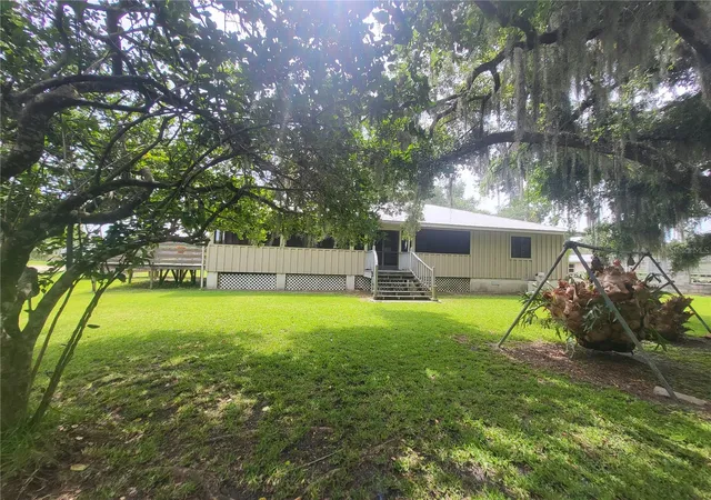 2nd image of 32531 4th Ave, San Antonio, FL 33576 | MLS# TB8531586