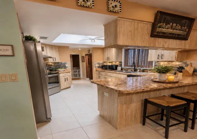 Photo 3 of Single family home for sale at 7054 Lexington Cir, Brooksville, FL 34602 | MLS# TB8531587 | Listing updated on 2026-10-05