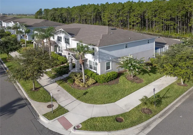 Photo 5 of Townhouse for sale at 6208 Aralia Ivy Ln, Winter Garden, FL 34787 | MLS# O6427212 | Listing updated on 2026-09-01